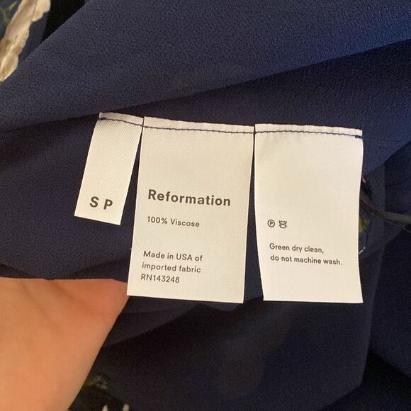 Reformation Bonnie Dress in Size Small Petite in Opaline Floral - Picture 13 of 16